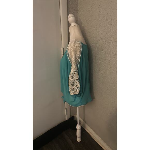 Umgee Split Sleeve Crochet Cold Shoulder Teal/White L Boho Concert Festival - Picture 4 of 13